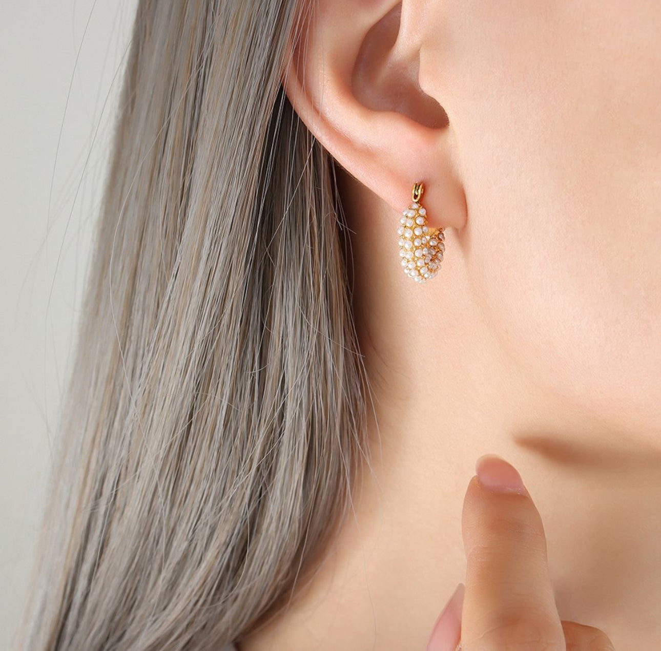 ARETES NORA