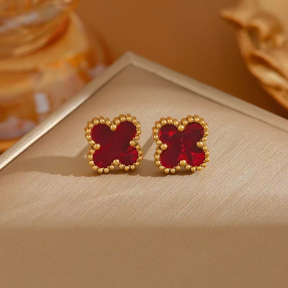 CLOVER EARRINGS