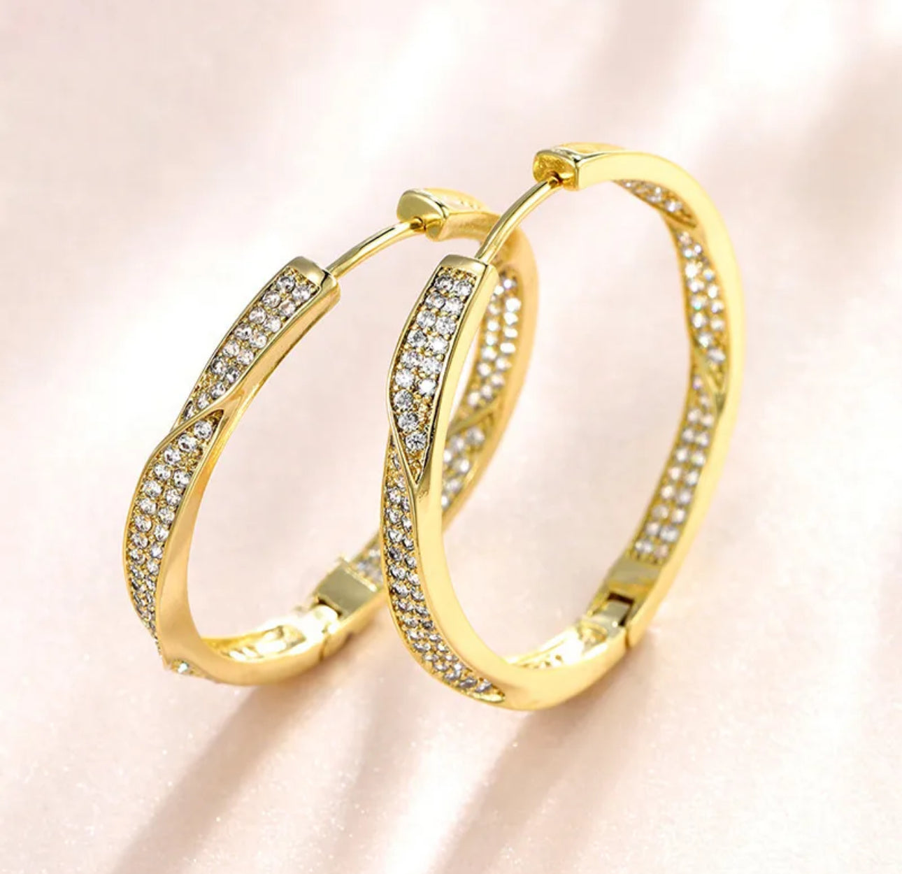 ARETES LUCI