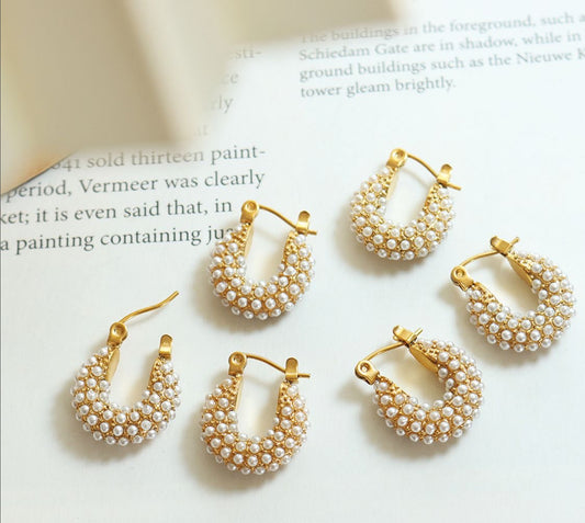 ARETES NORA