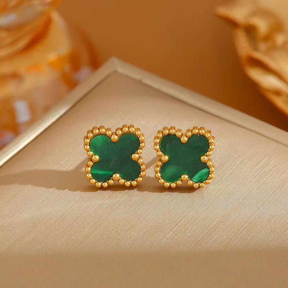 CLOVER EARRINGS