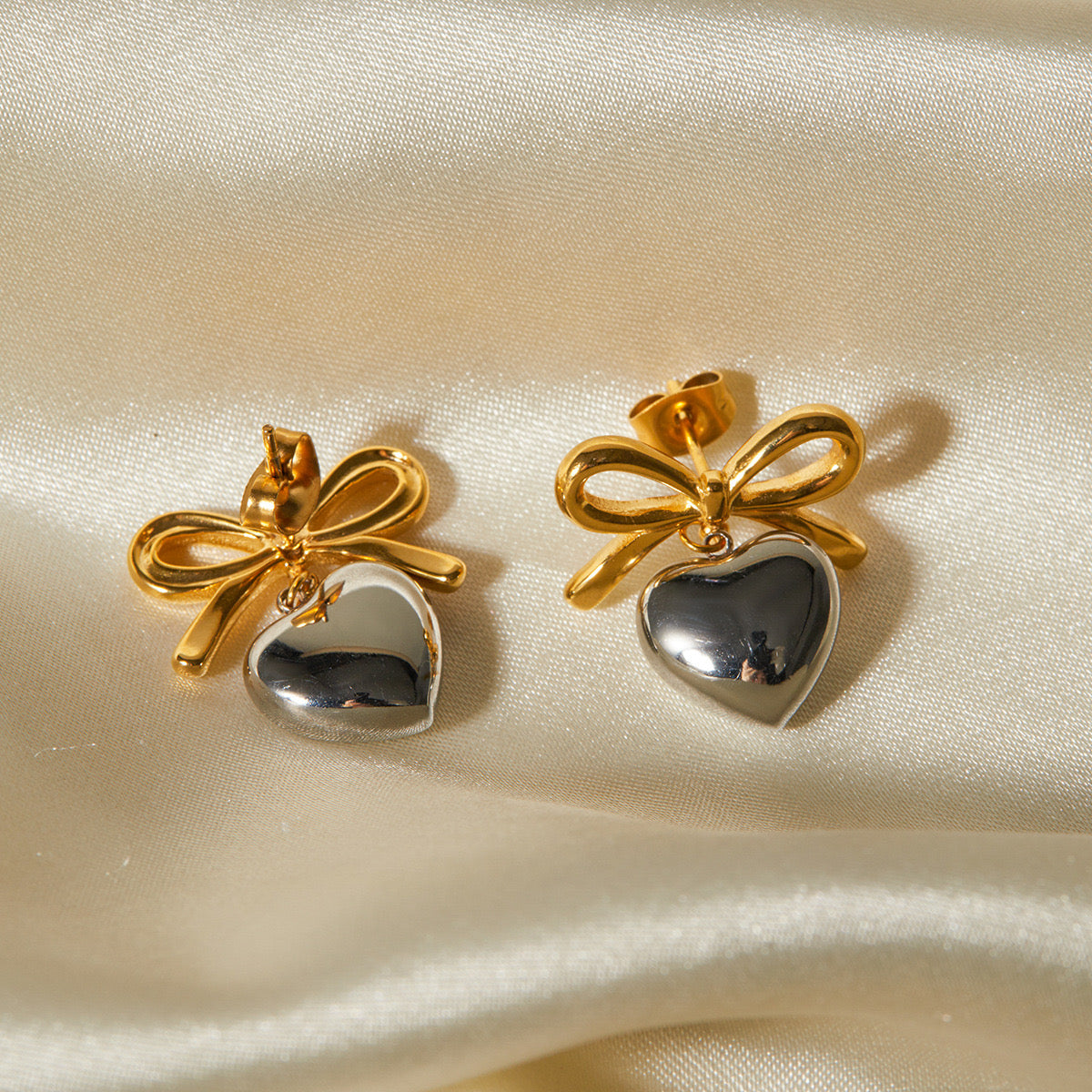 ARETES LINA