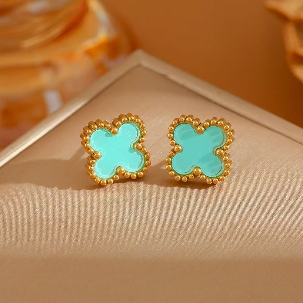 CLOVER EARRINGS