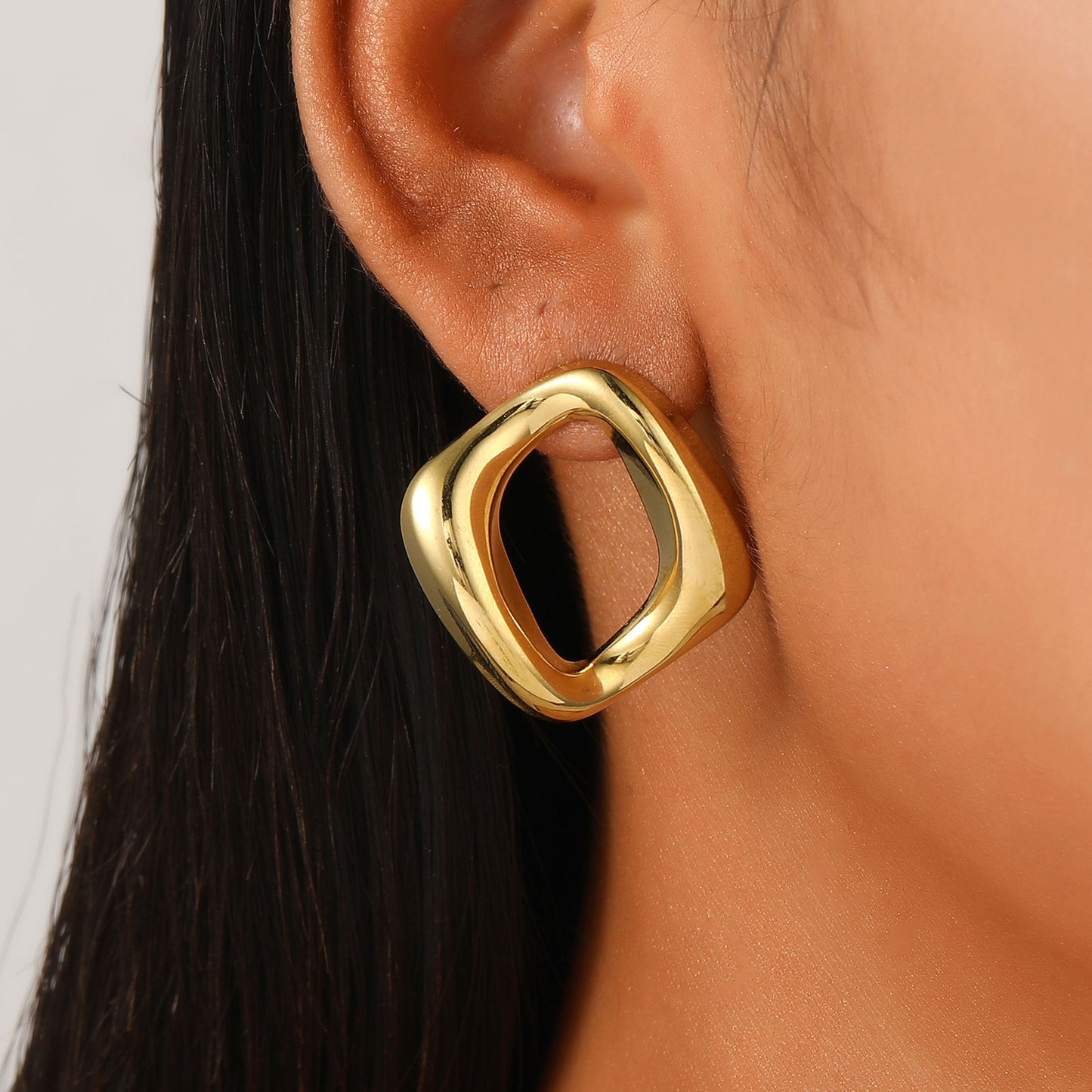 ARETES OVA