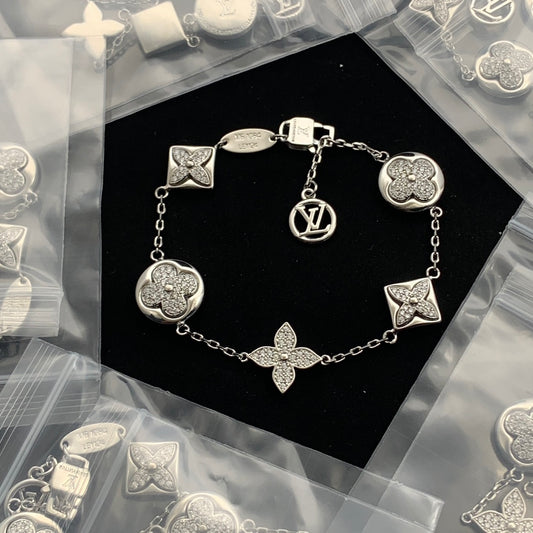 PULSERA LUIS PLATA