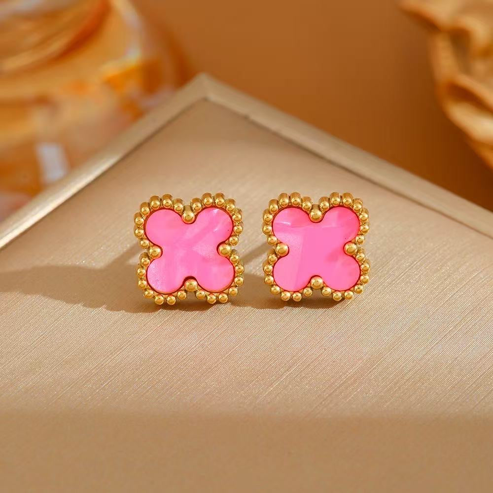 CLOVER EARRINGS