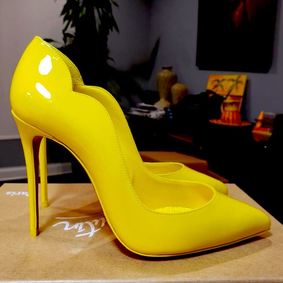 TACÓN AMARILLO
